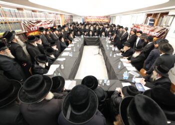 בתום אסיפת הרבנים הוחלט: התנגדות לחוק הגיוס ועצרת מחאה