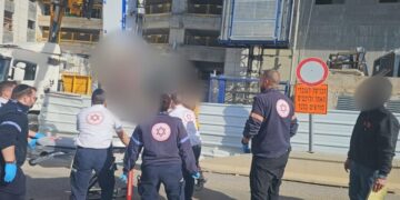 פועל נהרג ופועל נוסף נפצע באתר בנייה בשכונת נווה דוד