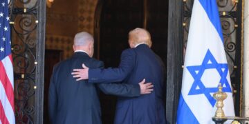 טראמפ הבהיר אם איראן תתעצם היא תותקף