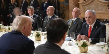 טראמפ הבהיר אם איראן תתעצם היא תותקף