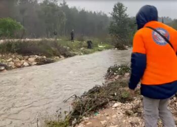 נמשכים החיפושים אחר בחור הישיבה שנסחף בנחל