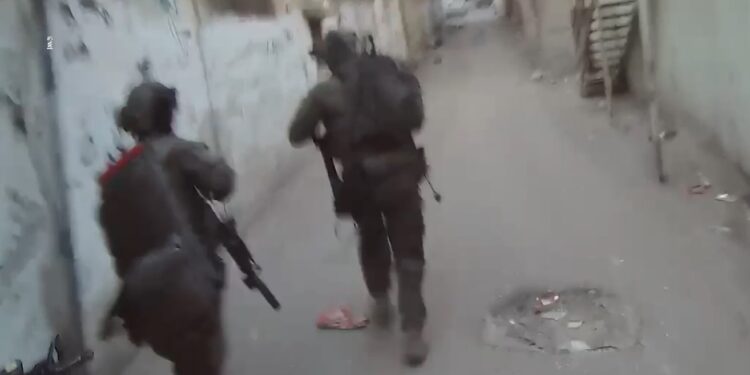 חייל נפצע באורח בינוני מירי מחבל בשכם