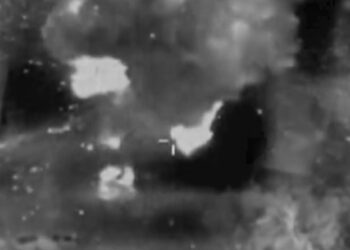 צפו: צה”ל תקף מנהרת חיזבאלה ששימשה לאחסון אמל”ח