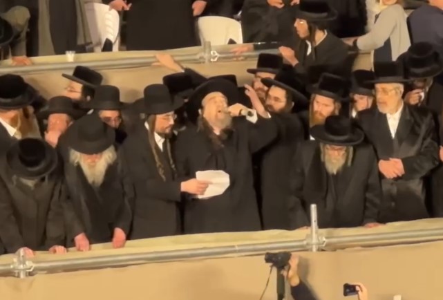 צפו: מעמד קבלת עול מלכות שמים בתום העצרת