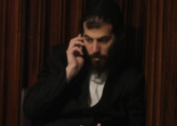 ברדוגו האשים: בבצ’יק מנהל מו”מ עם בנט