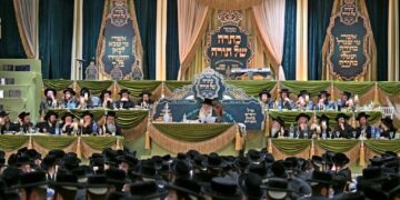 מעמד כתרה של תורה למאות בחורי החמד דישיבות “תולדות אהרן” בארה”ק