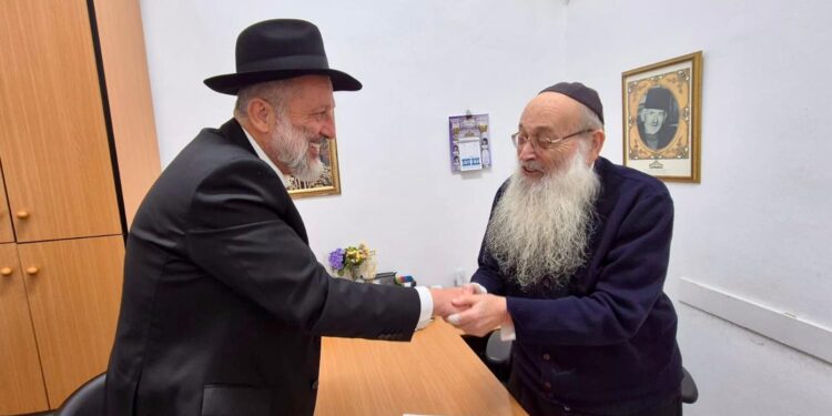 דרעי הגיע לזקן המועצת להתייעץ בנושאים שעל הפרק