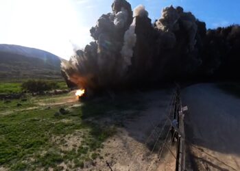 צפו: החלה השמדת שדה מוקשים בגבול עם ירדן