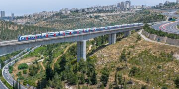 הרכבת מתרחבת עם קרונות ומוסיפה 40 אלף מקומות ביום