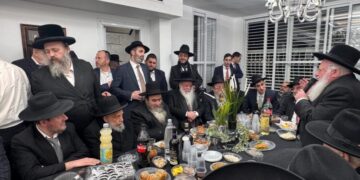 רבנים ואישי ציבור הגיעו לאירוסי בתו של ראש העיר