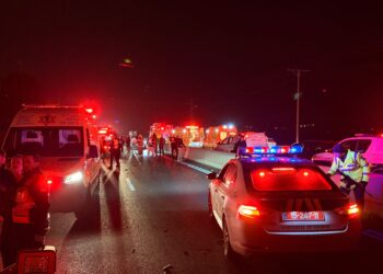 תאונה קשה בכביש הסרגל בין מספר כלי רכב: הרוג ושישה פצועים