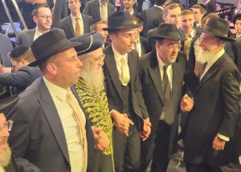 קבלו טעימה מחתונת בן רה”ע בית שמש ובת הרב הורביץ