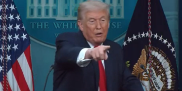 צפו: כשטראמפ נשאל ע”י הכתב החרדי והשיב: “אלוקים מאוד גאה בי”