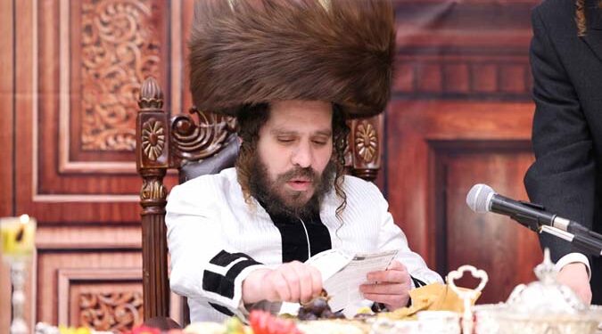 טיש טו בשבט בחצר הקודש קרעטשניף כפר עט”ה