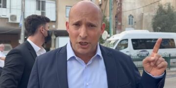 דרעי קורא להוציא לבנט צו הרחקה מבני ברק