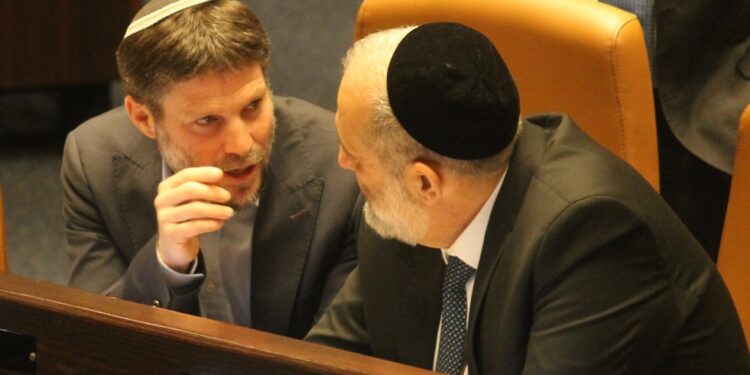 סמוטריץ תוהה על החרדים: הפכו את היועמשית של הוועדה לרשכבה”ג