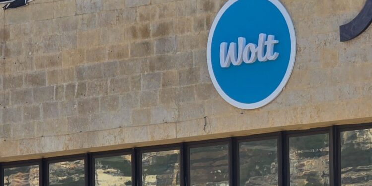 מכה לוולט: תצטרך למכור את ‘וולט מרקט’