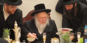 כ”ק האדמו”ר מקאמרנא שליט”א בטיש טו’ בשבט