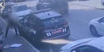 בלשי המשטרה תפסו את דוקר גלגלי הניידת בבני ברק