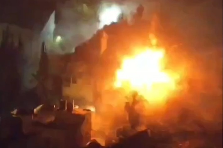 צפו: צה"ל הרס הלילה את בית המחבל שביצע את הפיגוע בצומת הגוש