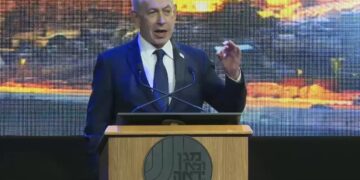 נתניהו ברוח המגילה: ציר מהודו ועד כוש נגד איראן