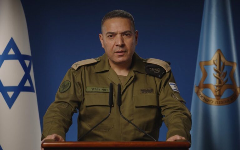 צפו: דובר צה"ל מודיע על תחילת המבצע נגד איראן
