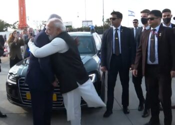 נפרדים ממודי – נתניהו מסכם ביקור קצר ומוצלח