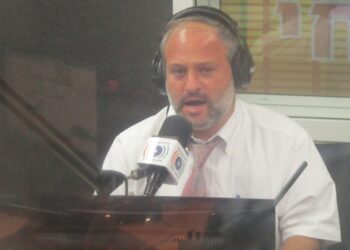 בצלאל קאהן הודיע על עזיבתו את רדיו קול חי