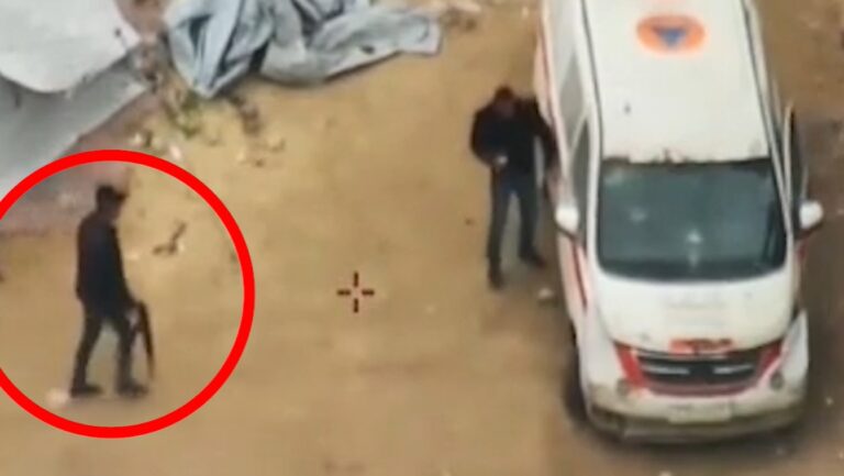 צפו: חמאס מעביר אמל"ח באמצעות אמבולנסים