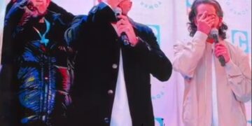 ניו יורק: תיעוד שלושת החטופים זועקים ‘שמע ישראל’ בלב מנהטן