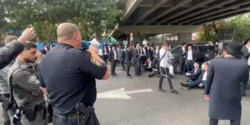 הפלג יצאו להפגין בעקבות המעצרים: כביש 4 נחסם