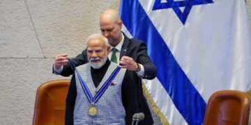 הכנסת קיבלה את ראש ממשלת הודו בטקס חגיגי