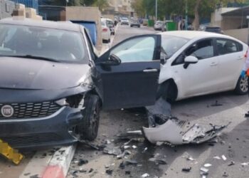 אלעד: שלושה פצועים ביניהם תינוק בתאונה בעיר