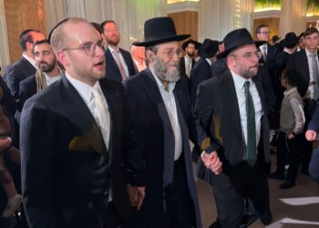 רבנים, אישי ציבור ועיתונאים באו לומר מזל טוב לאבי מימרן