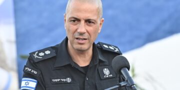 מח”ש הודיעה לנציב השב”ס ששוקלים להעמידו לדין