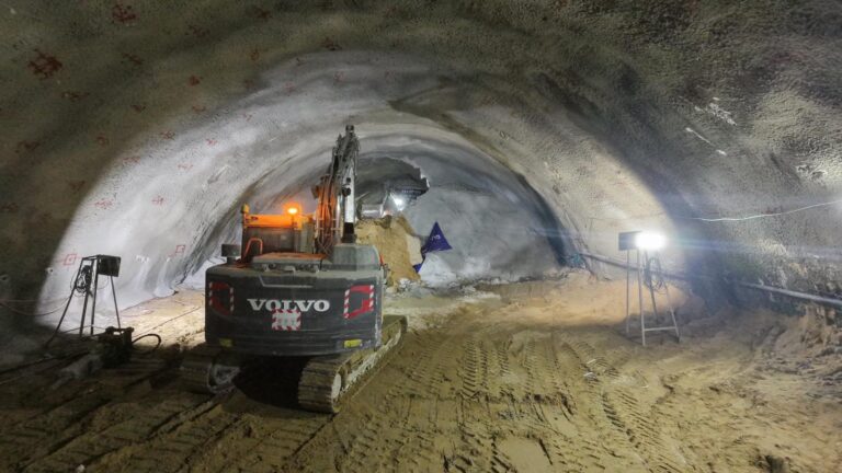 צפו: פריצת מנהרת מבוא איילון כחלק מעבודות להקמת מסילה 431