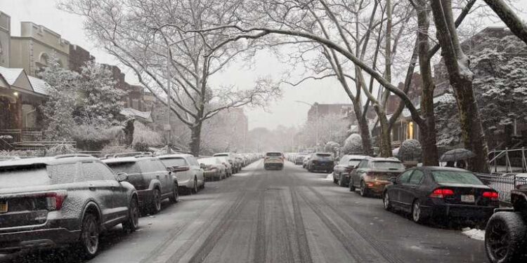 ניו יורק: סופת שלגים קשה בדרך – נאסרה הנסיעה ל-15 שעות