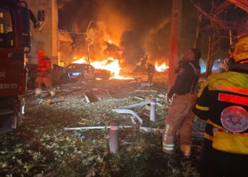 נפילה בתל אביב: פצוע קשה ועוד מספר נפגעים