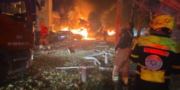 נפילה בתל אביב: פצוע קשה ועוד מספר נפגעים