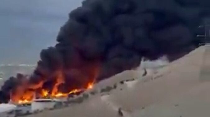 ביום שאחרי התקיפה; גשם שחור באיראן