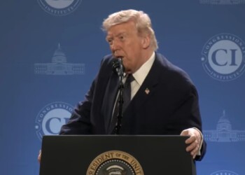 טראמפ נחוש: לא נעצור עד שהאוייב יובס לחלוטין