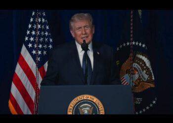 טראמפ קורא למשטר האיראני הנחו נשקכם או שזה מוות בטוח