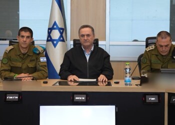 שר הביטחון: נהרוס בתים בלבנון על פי המודל שעשינו בעזה