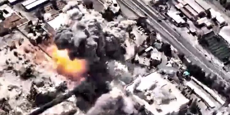 צפו: תיעוד מהתקיפה הבוקר בטהראן