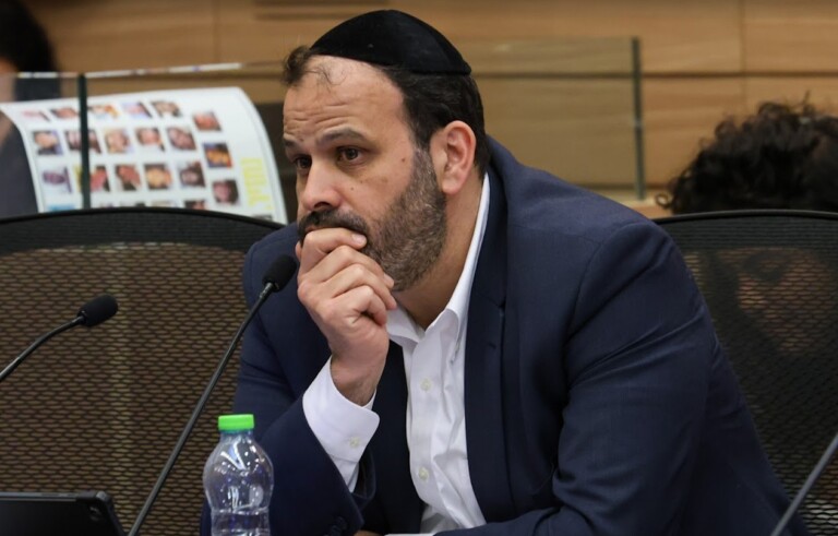 ח"כ אזולאי על דוברו של נתניהו: הוא בוגד