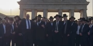 ברלין: עשרות הרבנים פצחו בשירת ‘אני מאמין’