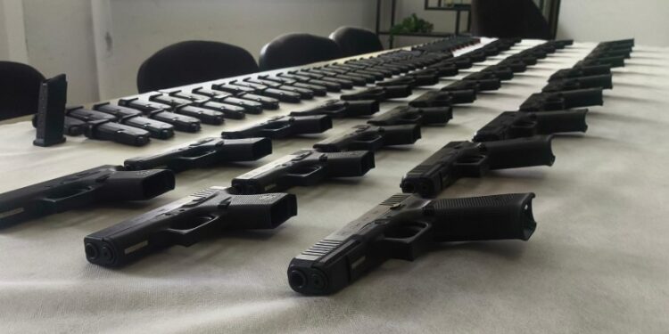 השב”כ סיכל העברת עשרות אקדחים נמירדן