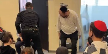 צפו: כששני השדרנים של קול ברמה חטפו זרמים