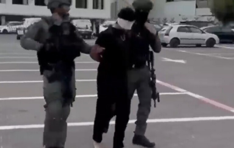 צפו: נעצר במסגד בלוד בחשד שתכנן פיגוע בטווח המיידי