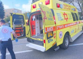 פועל נפל מסולם ונחבל בשכונת נווה דוד